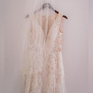 Wedding dress size 8
